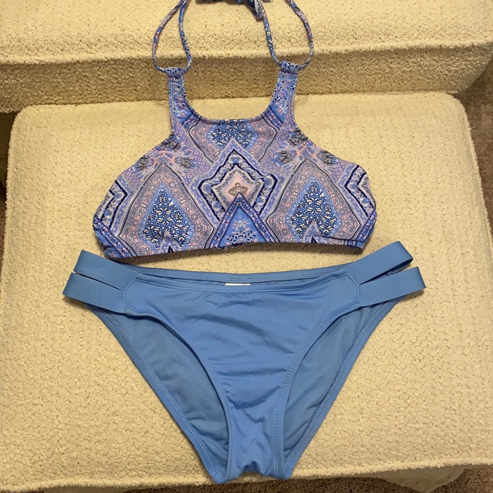 Halter bikini!